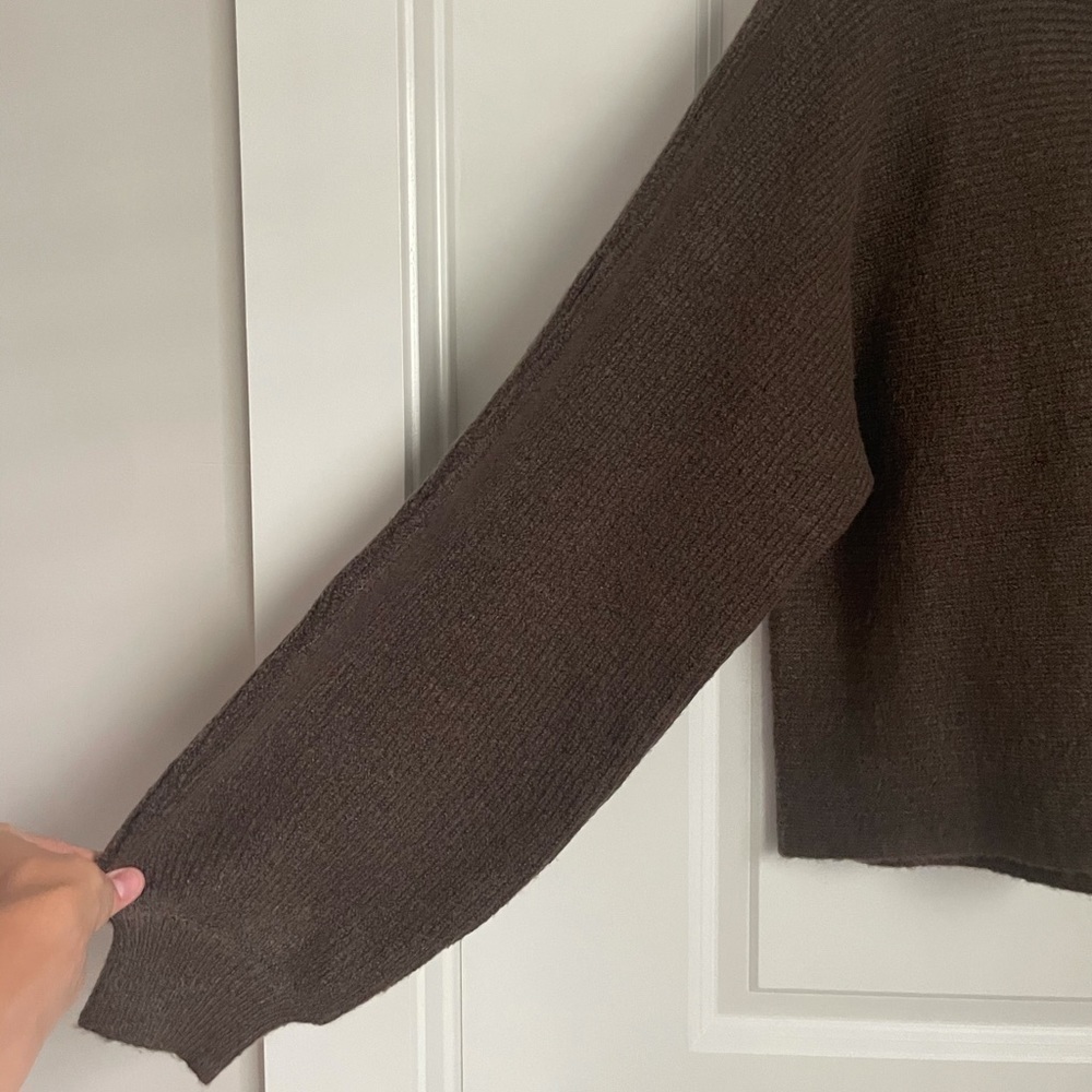 Hyfve Sweater - Picture 4 of 4